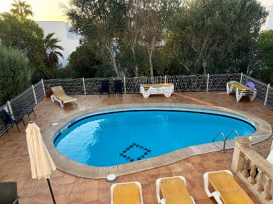 Villa pool